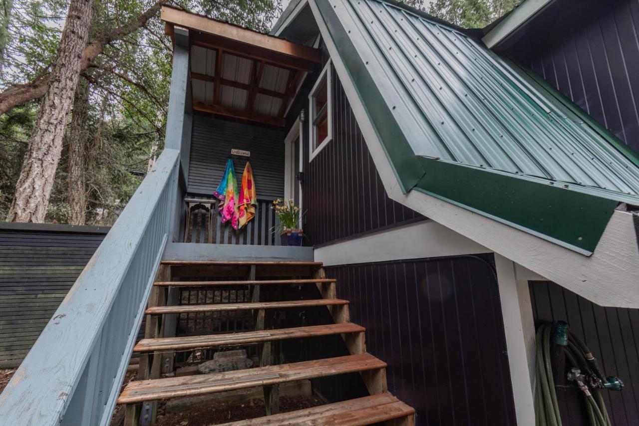 Salt Spring Carriage House B&B Ganges Buitenkant foto